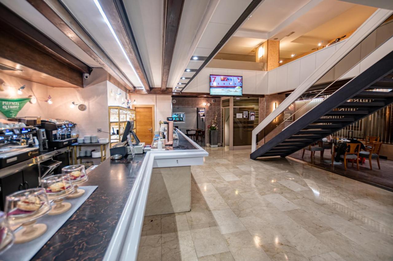 Hotel Castilla Vieja Паленсия Экстерьер фото