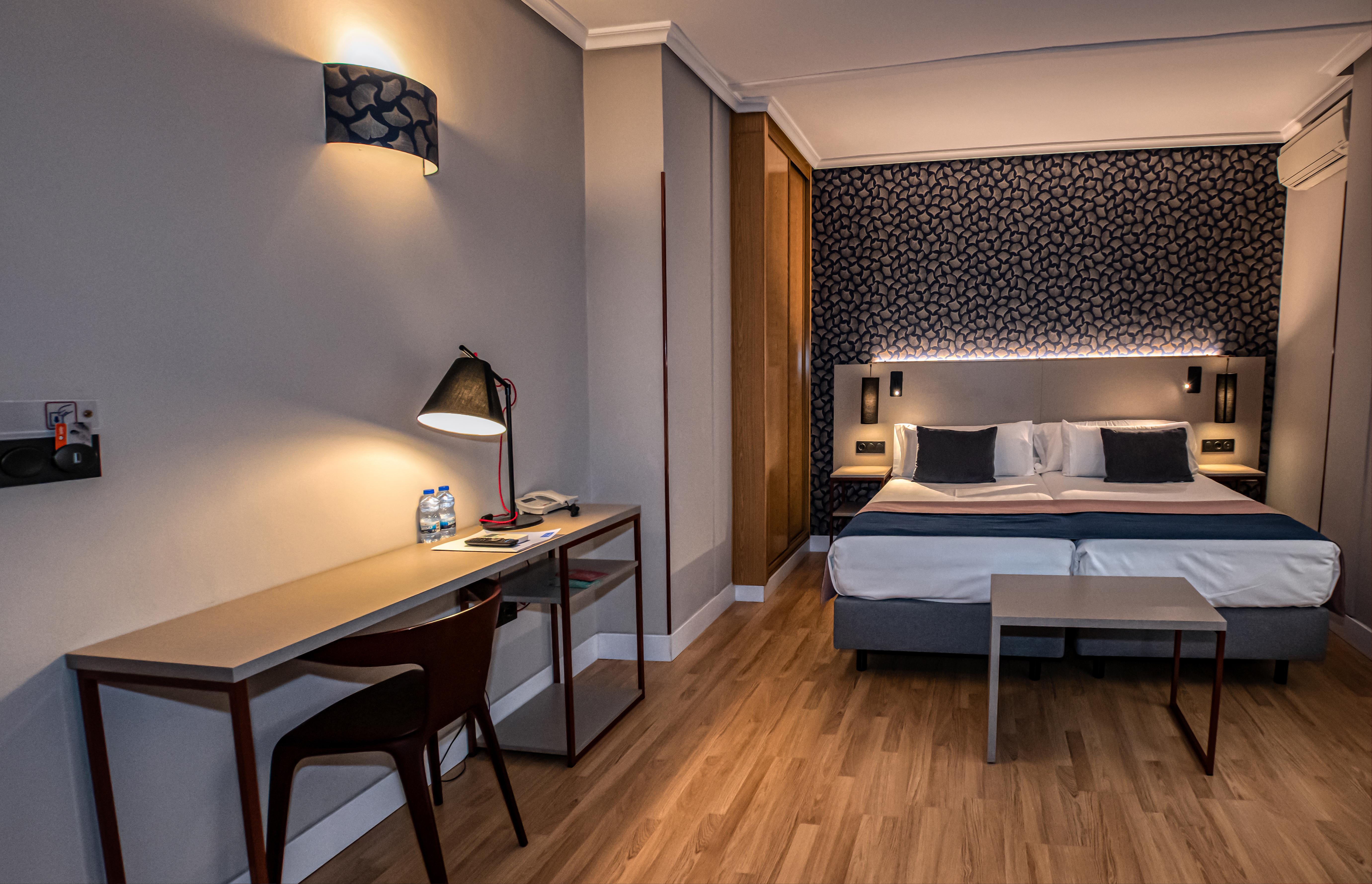 Hotel Castilla Vieja Паленсия Экстерьер фото