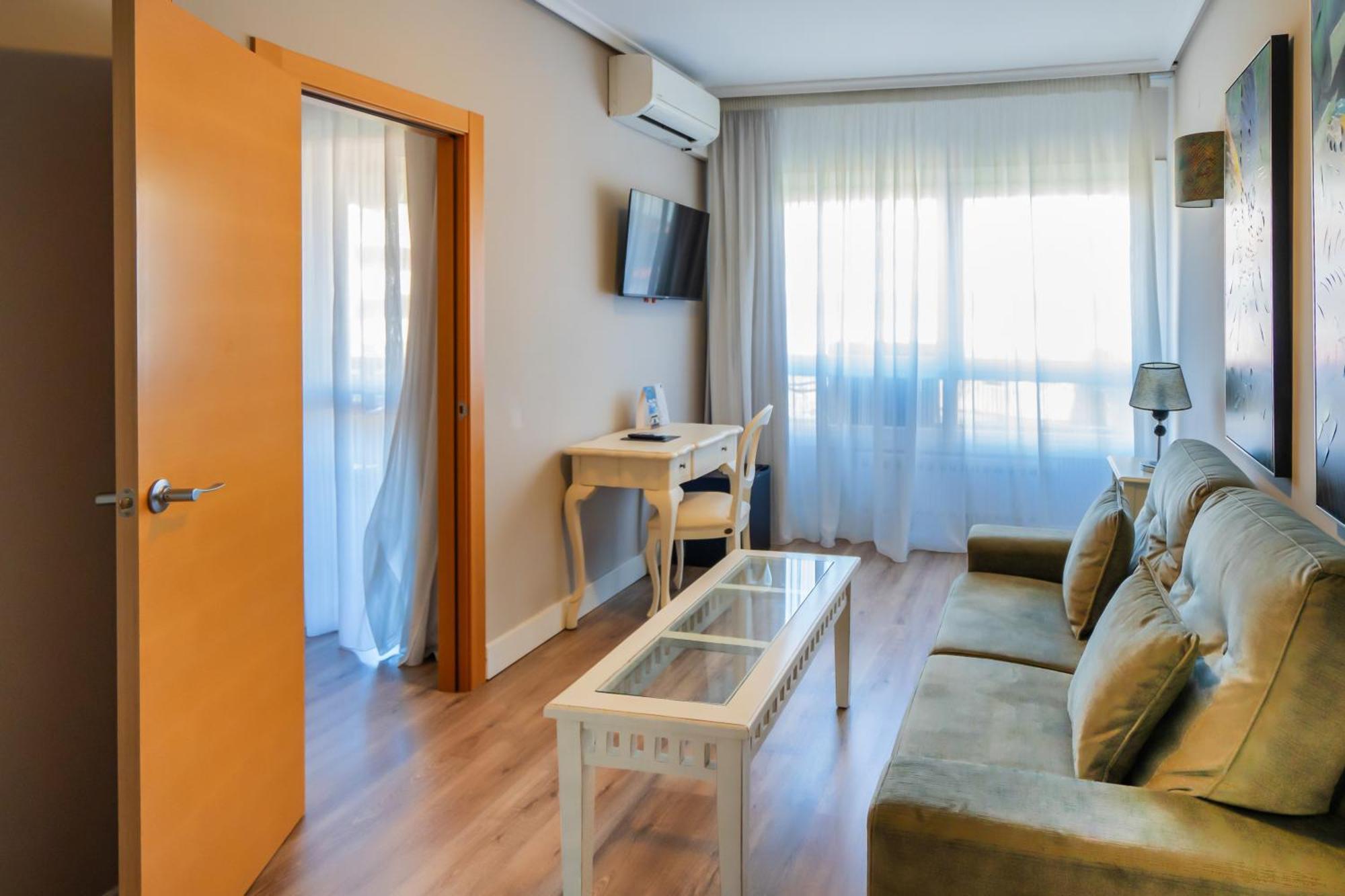 Hotel Castilla Vieja Паленсия Экстерьер фото